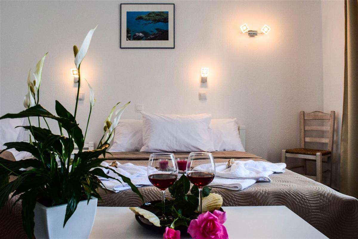Astri Hotel Neos Marmaras Exteriör bild